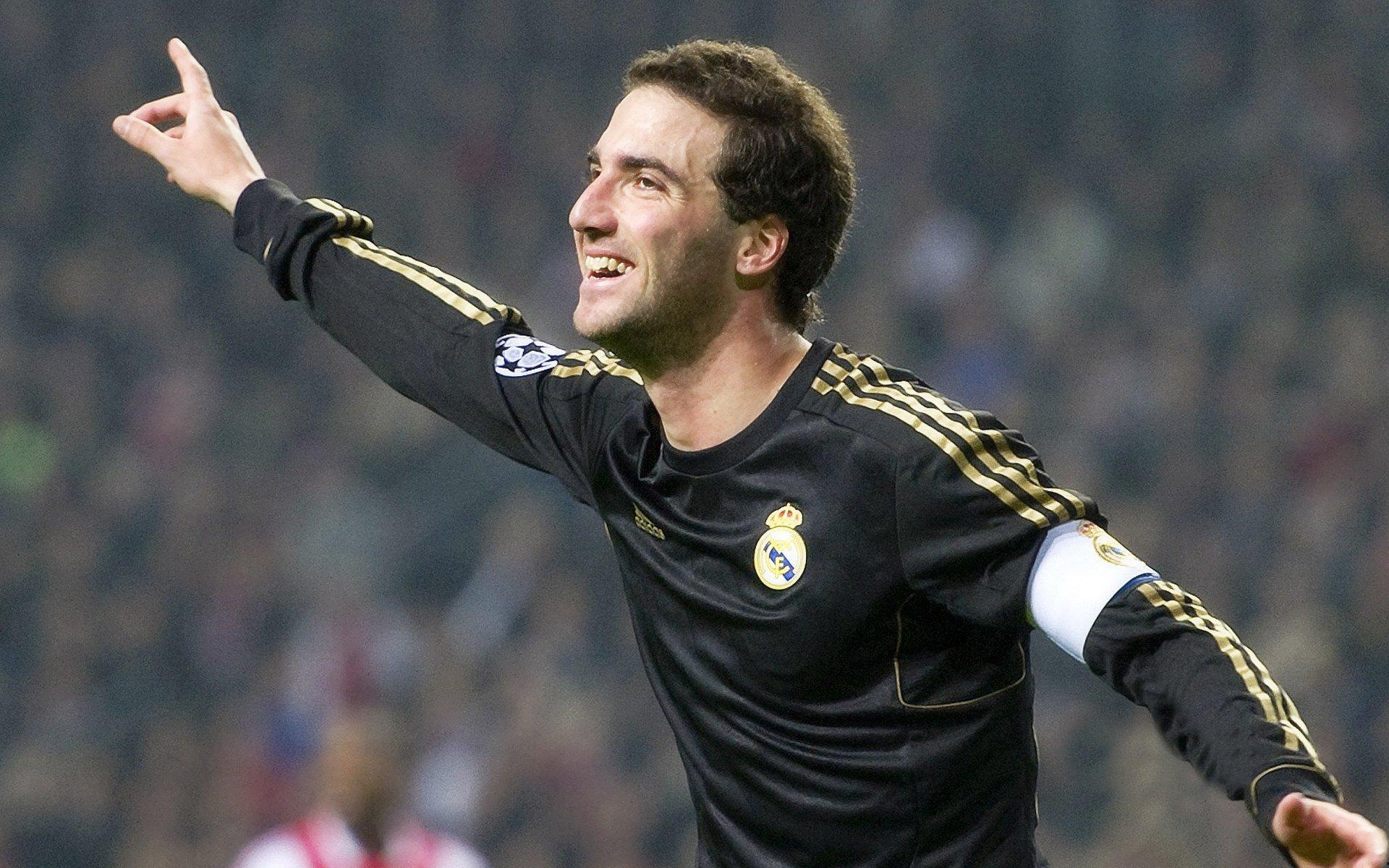 前维罗纳队长揭秘,严厉面具下的图多尔,实为通情达理的战术大师