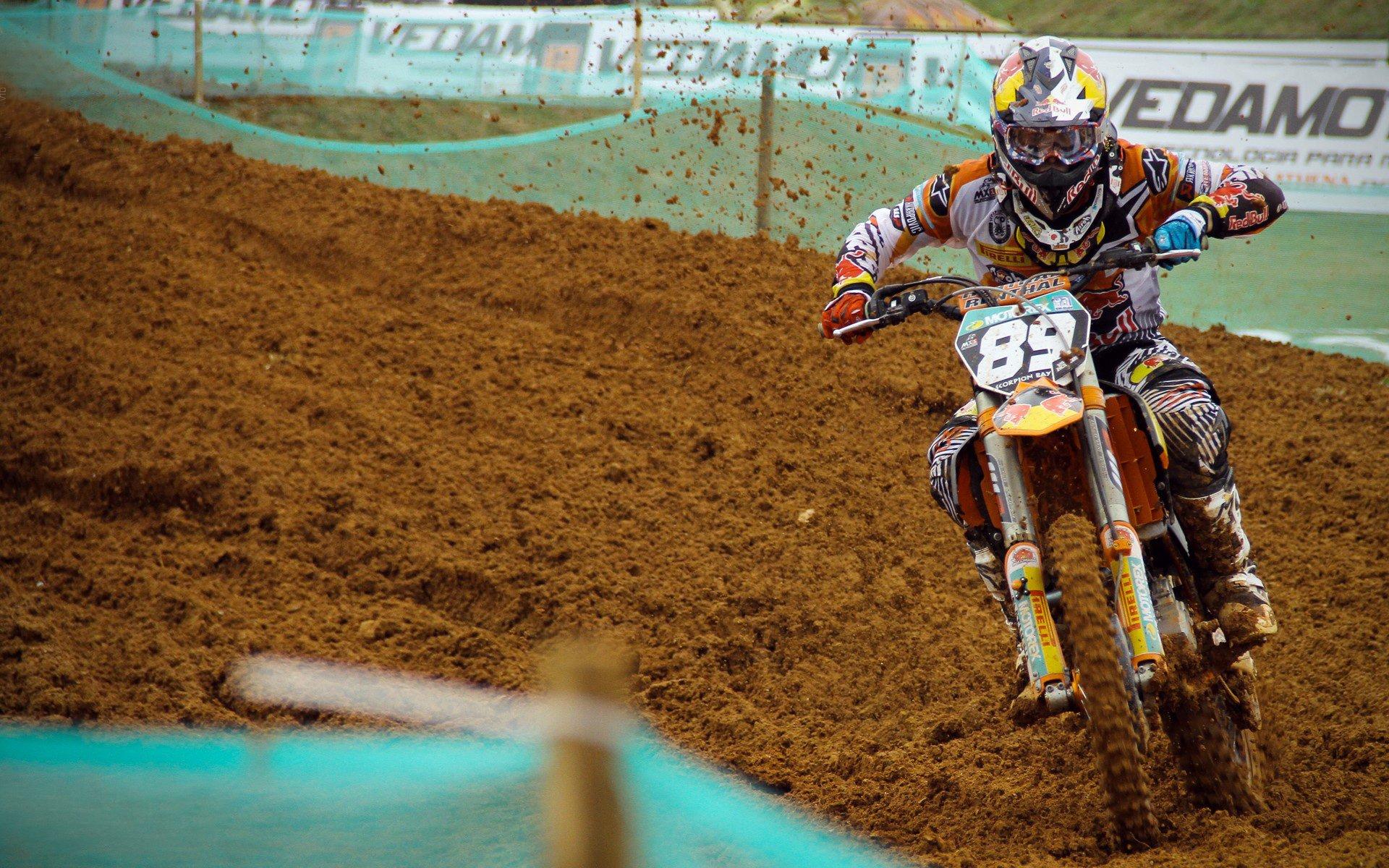 本世纪五大联赛主帅连续三次下课最短时间榜，尤里奇两度上榜凸显执教残酷性